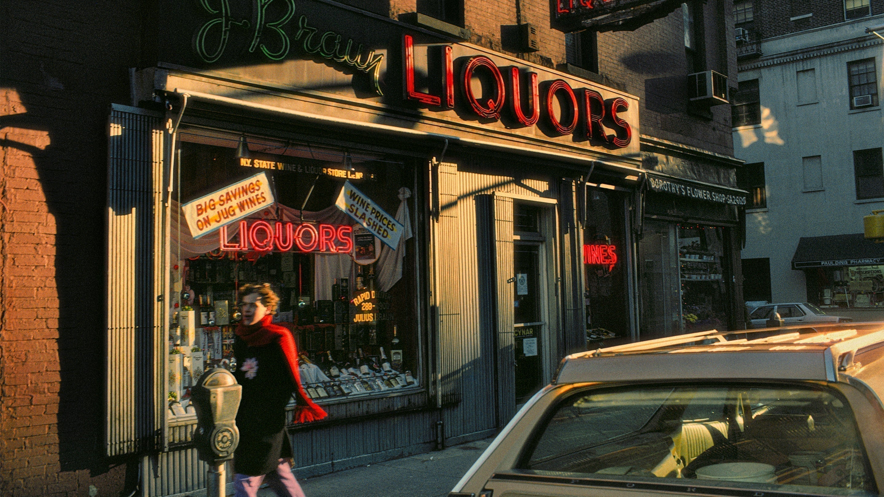 Transforming the Ordinary: Harry Gruyaert’s Vibrant Photographs of New York City