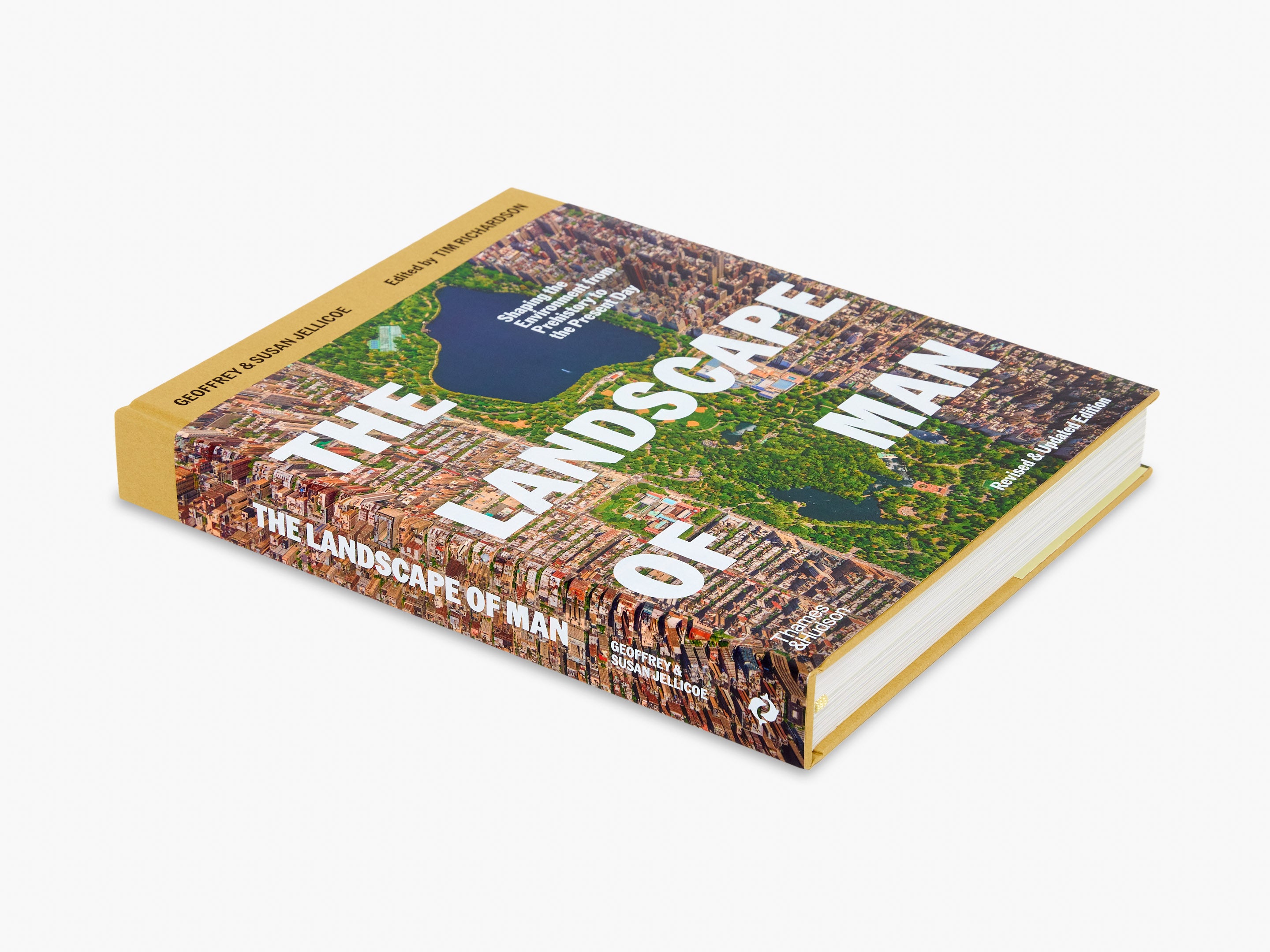 洋書　product as landscape 9780500028247_The-Landscape-of
