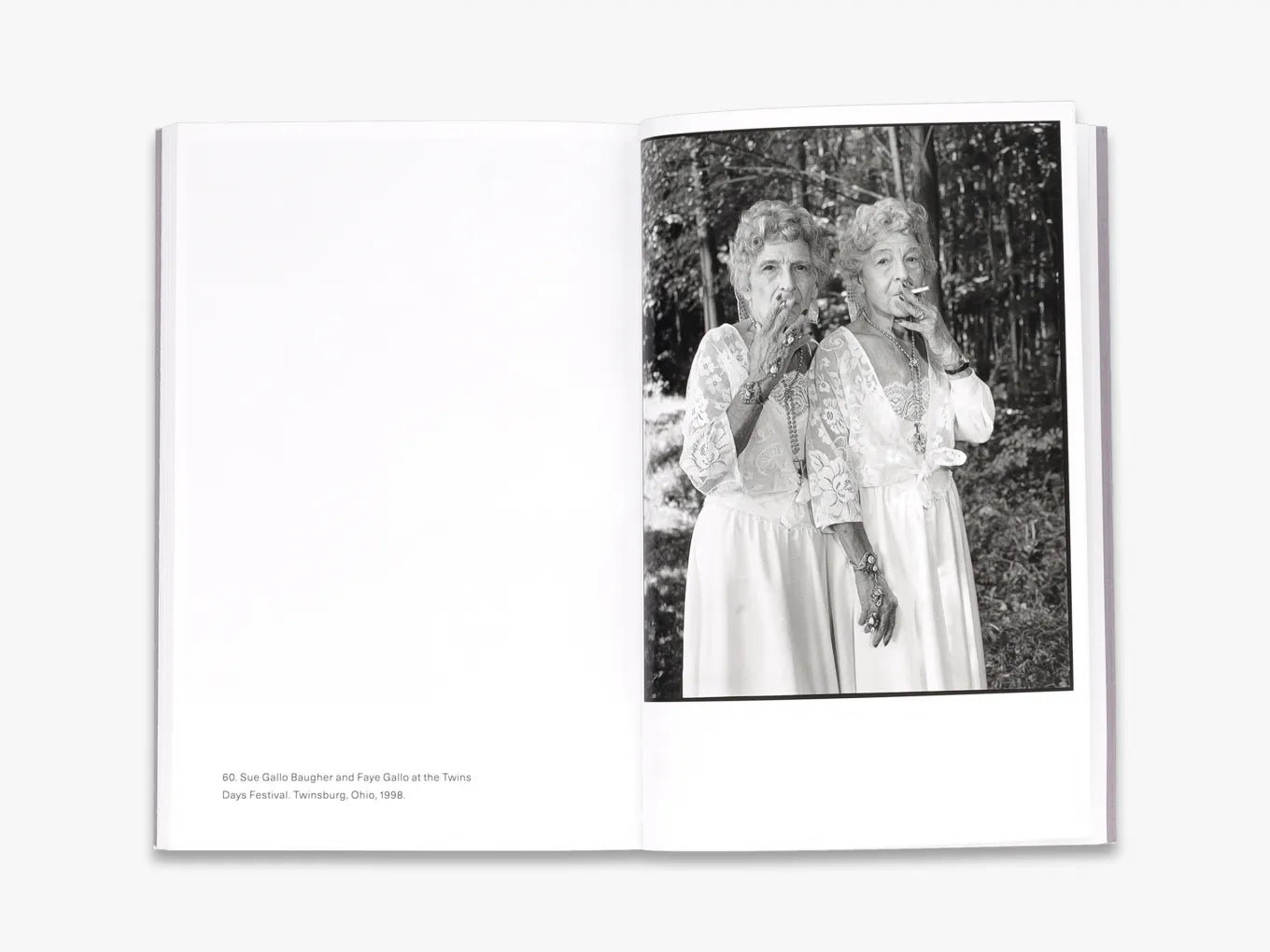 EXPOSURE MARY ELLEN MARK 洋書 EXPOSURE MARY ELLEN MARK 洋書（Mary Ellen Mark (Photofile)）