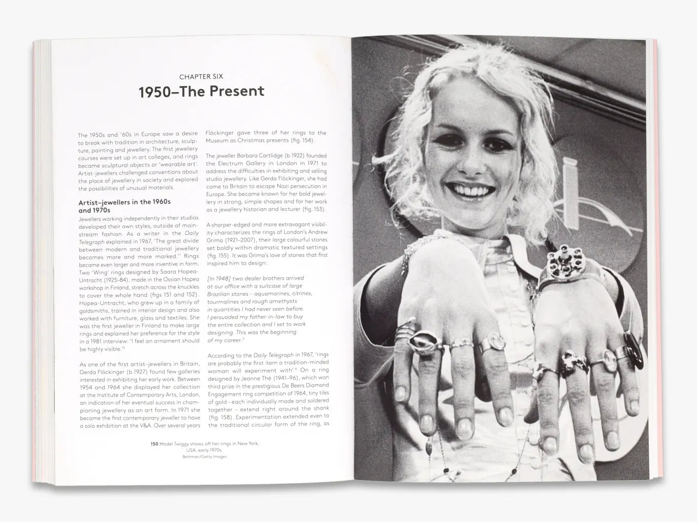 Rings (Victoria and Albert Museum) (Accessories)