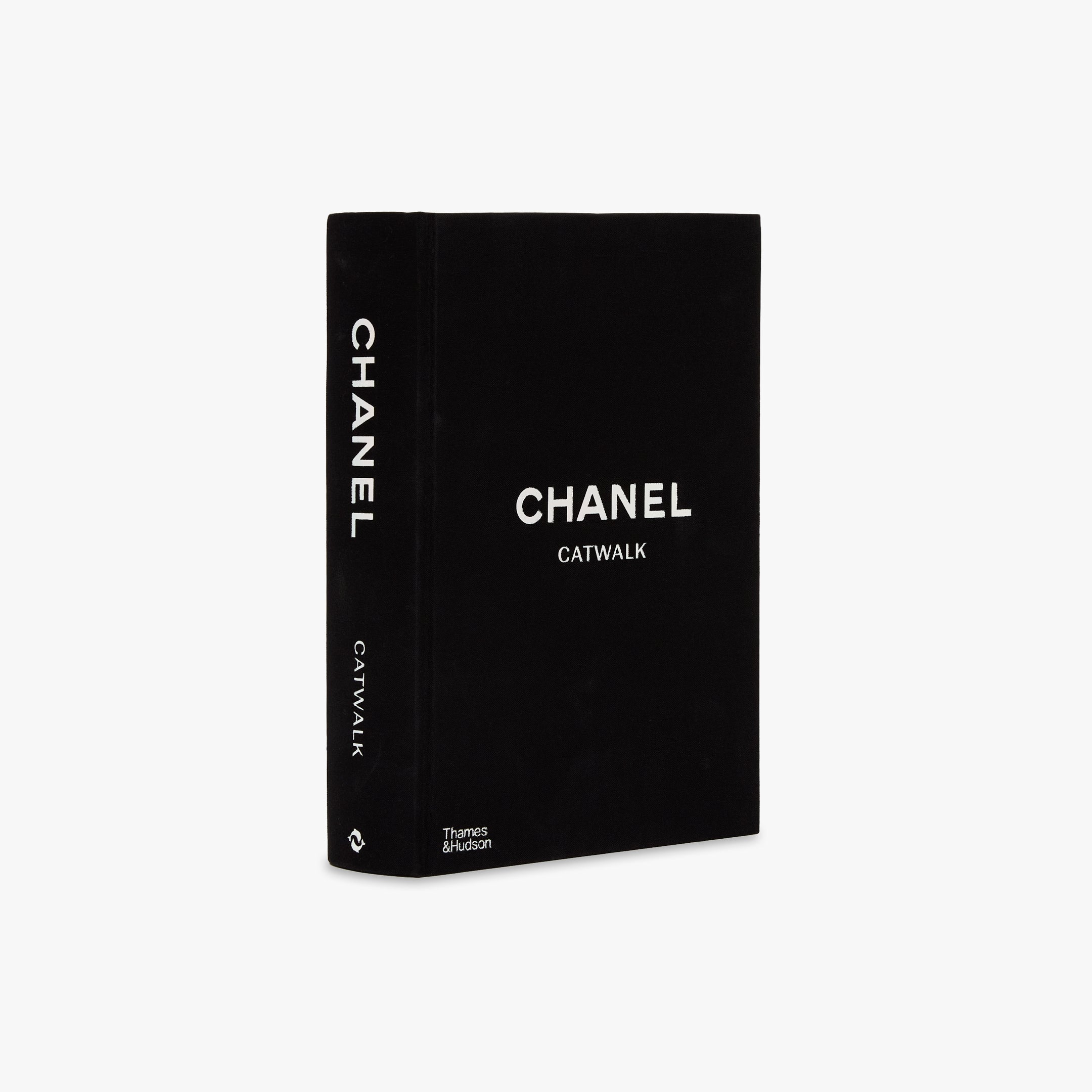 CHANEL CATWALK 全コレクション集 ルックブック　カタログ Chanel Catwalk (Catwalk)