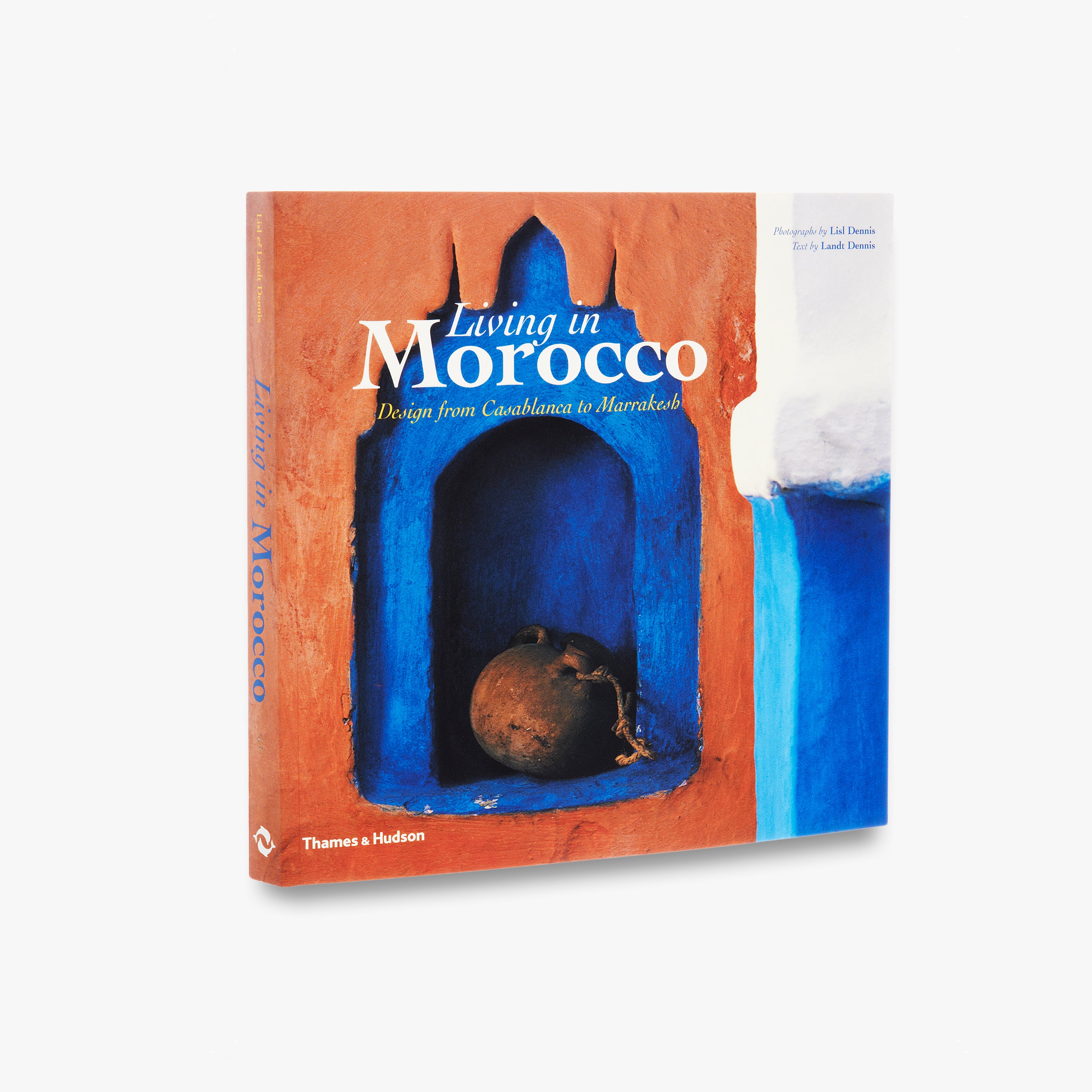 9780500282649_std_living-in-