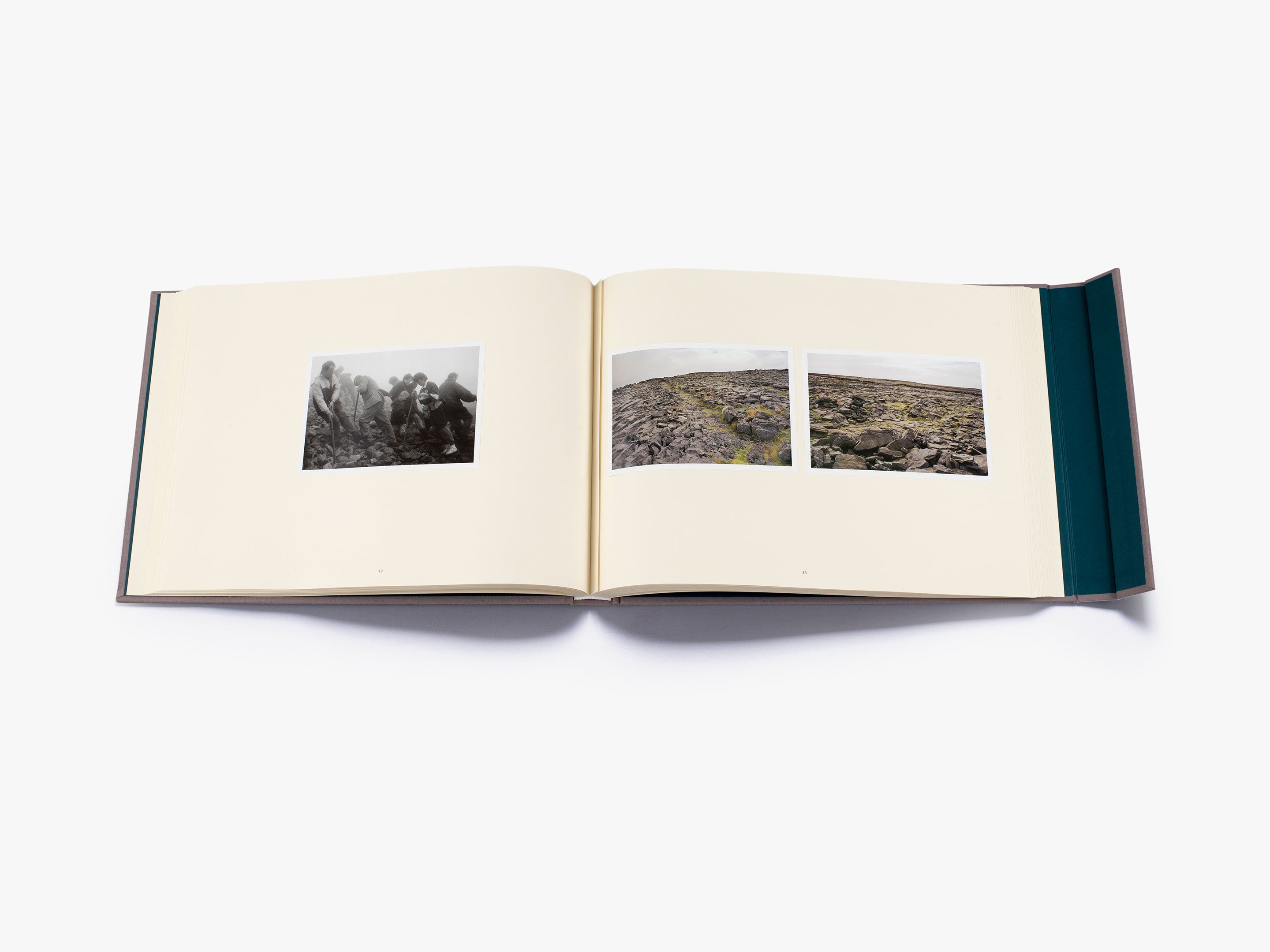 洋書 Here Comes Everybody: Chris Killip Buy Here Comes Everybody: Chris Killip's Irish Photographs